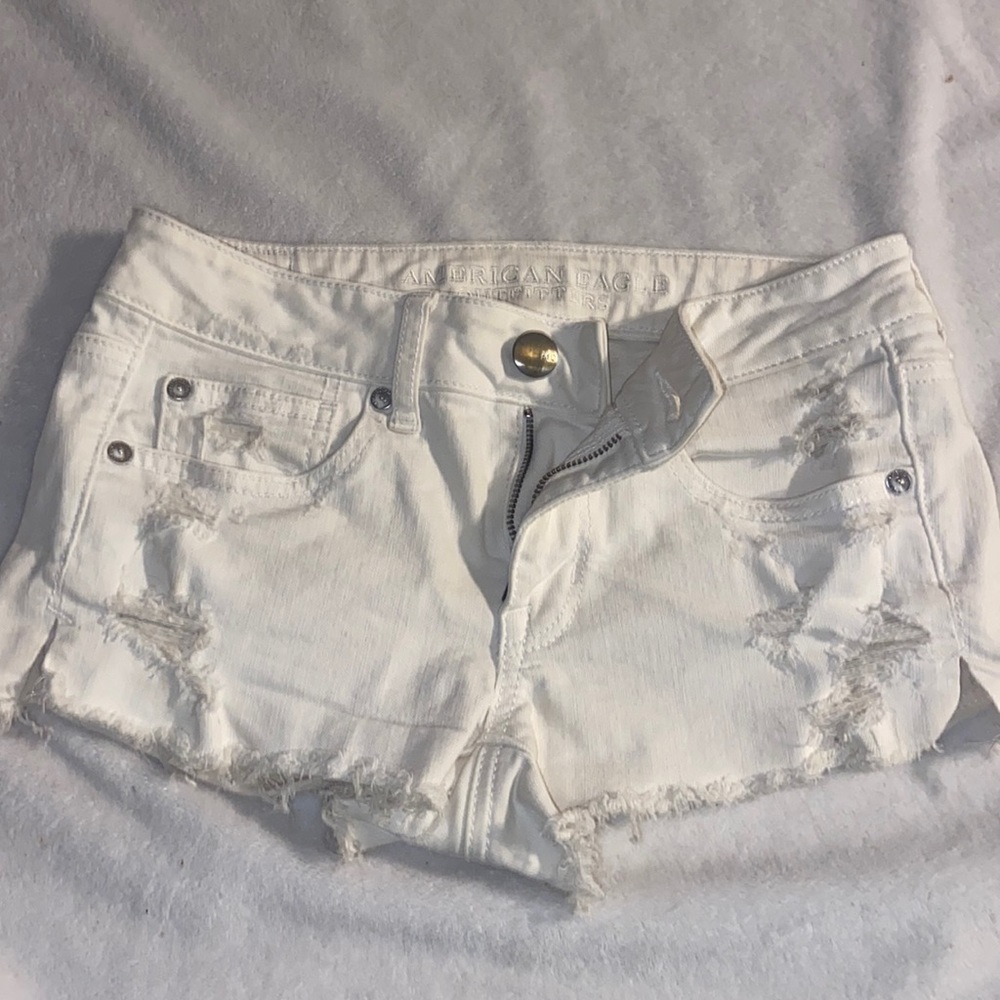American Eagle outfitter White super stretch Shortie shorts size 2